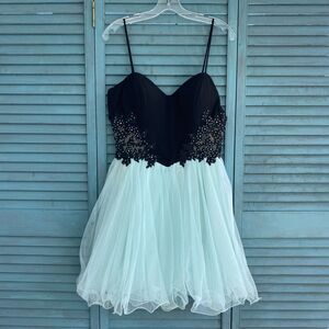 Blondie Nites Stacy Skylar Prom Homecoming Dress ~ Sz 11 ~ Black & Mint Green